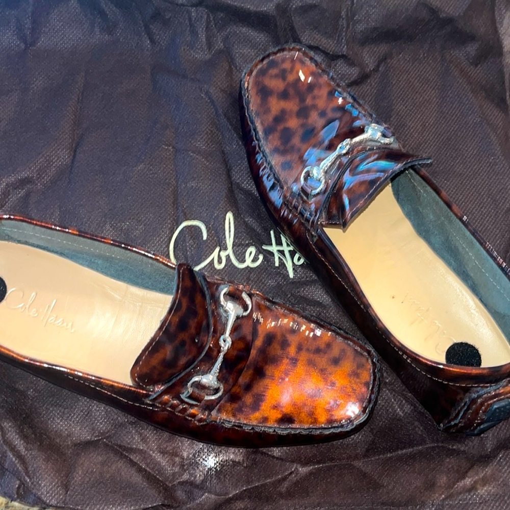 NWOT- Cole Haan Womens Loafers with silver metal hardware tortise color disc shi - Picture 2 of 16